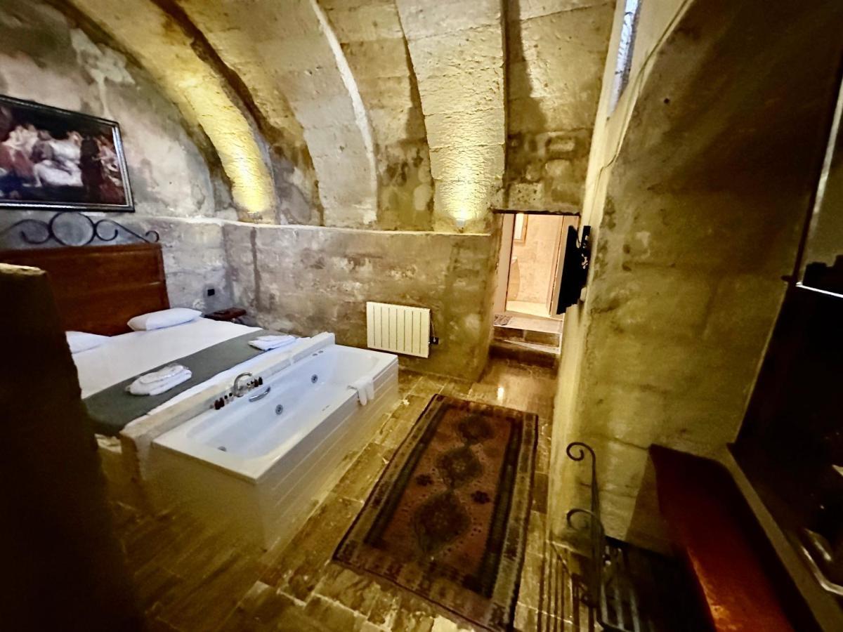 Harkasos Cave Hotel ウルギュップ エクステリア 写真